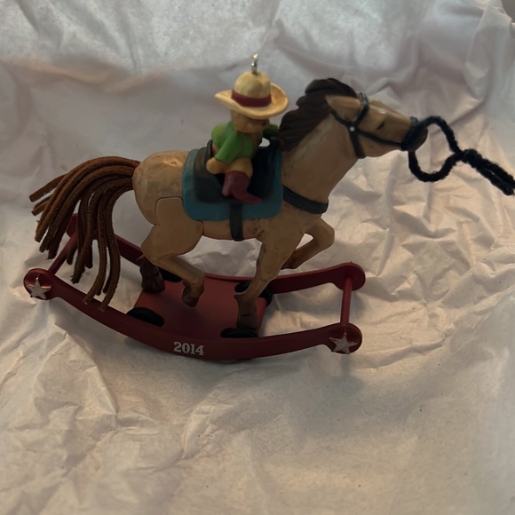 NIB Hallmark 2014 A Pony for Christmas keepsake ornament. 17th in this series. - Picture 9 of 13